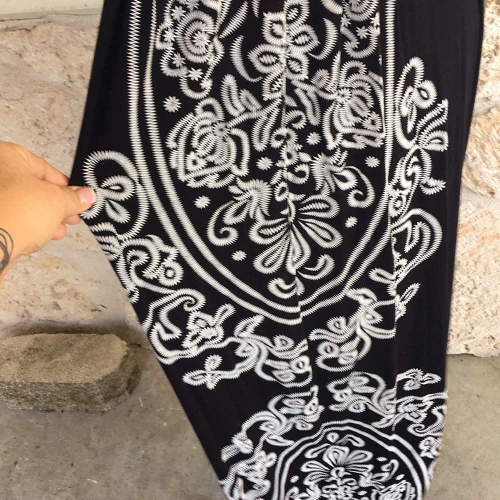 Black & white Plus size Maxi dress - Picture 7 of 8